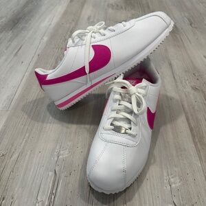 Nike Cortez White/Laser Fuchsia Size 7Y Brand New
